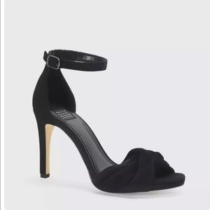Nib whbm Sonja evening black heels (6.5)